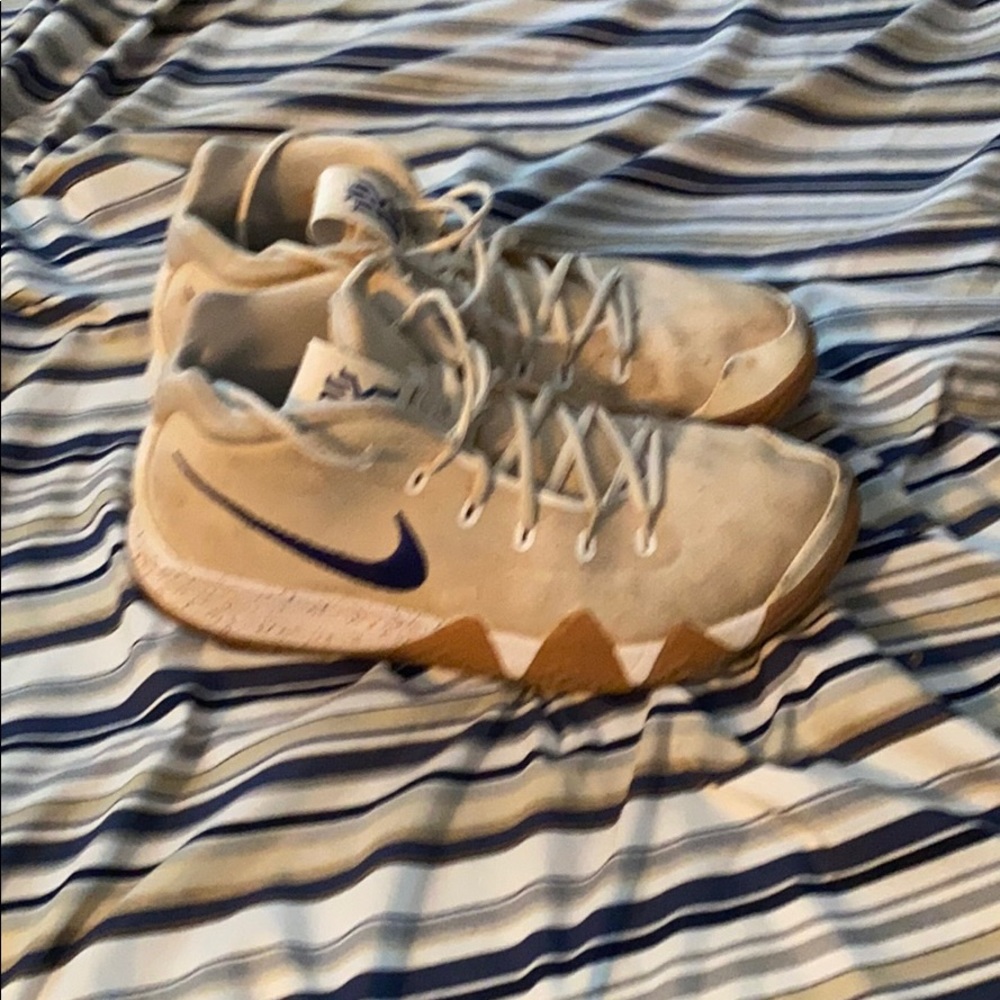 Kyrie 4 Uncle Drew